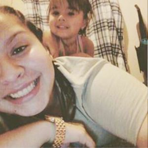 Meet your Posher, Clarissa